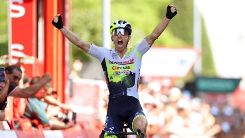 Costa wins Vuelta stage 15 as Kuss keeps red jersey