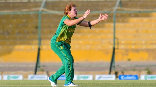 De Klerk stars as Proteas women win ODI series against Pakistan