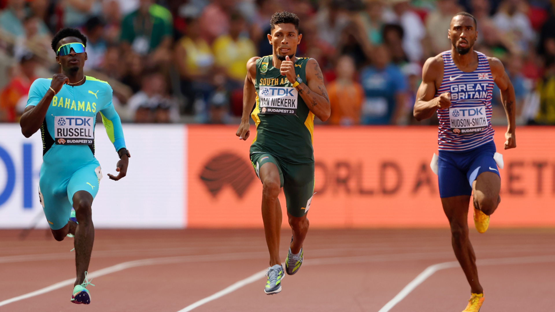 Van Niekerk cruises through to 400m semifinals in Budapest | SuperSport