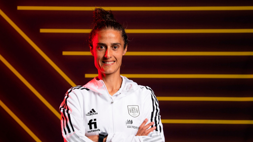 New Spain coach unveils women's team with most World Cup winners