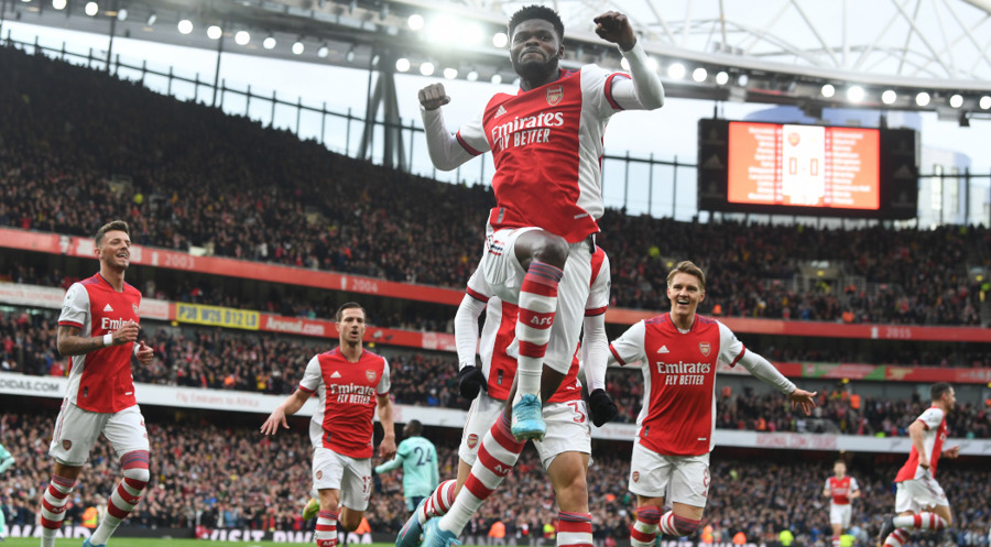 Arsenal move back above Man United with win over Leicester | SuperSport