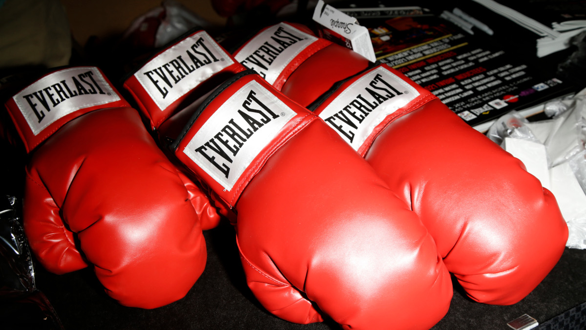 Australian boxing legend, Woodley, passes away SuperSport