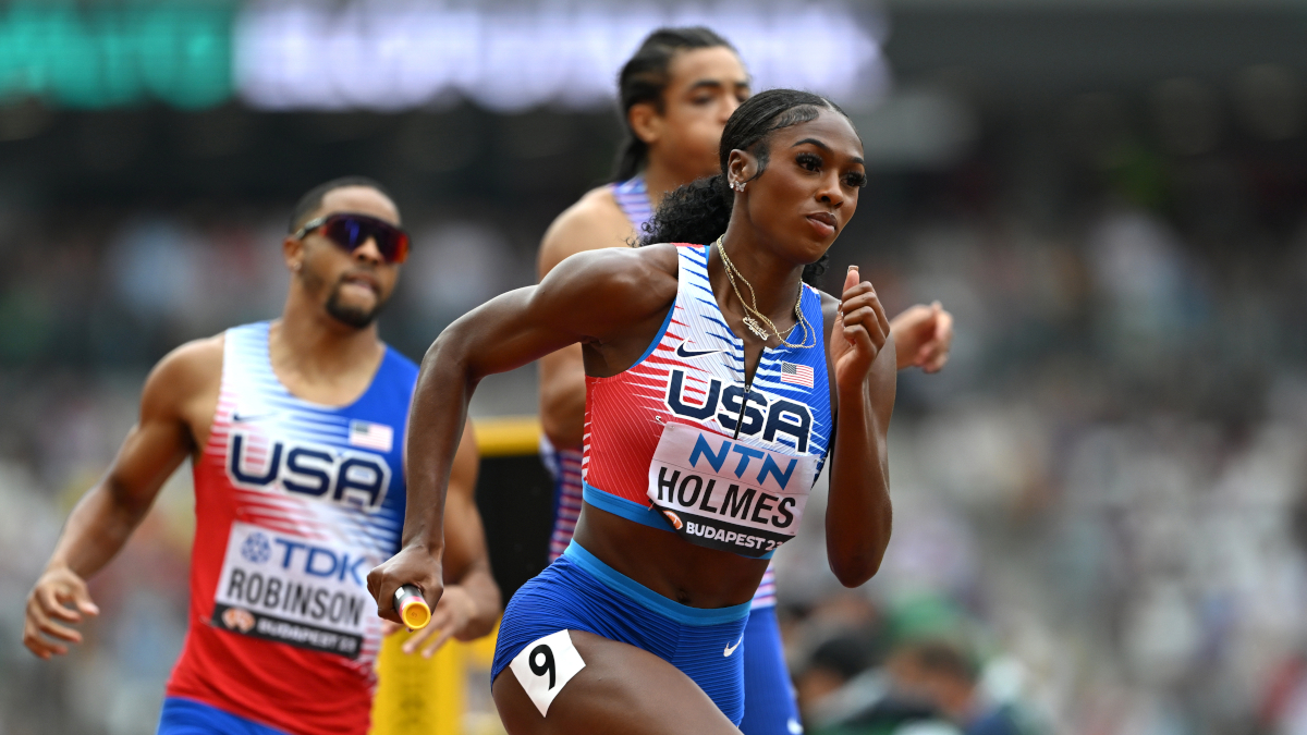 US safely through in mixed relay but Dominicans don't show | SuperSport