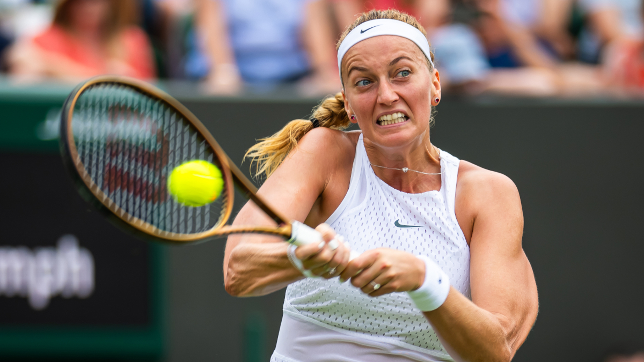 Kvitova and Sabalenka win, Jabeur fights backs, Rybakina on fire