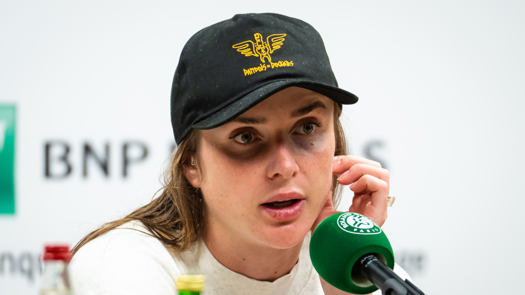 Svitolina accuses Sabalenka of 'inflaming' tensions with net standoff