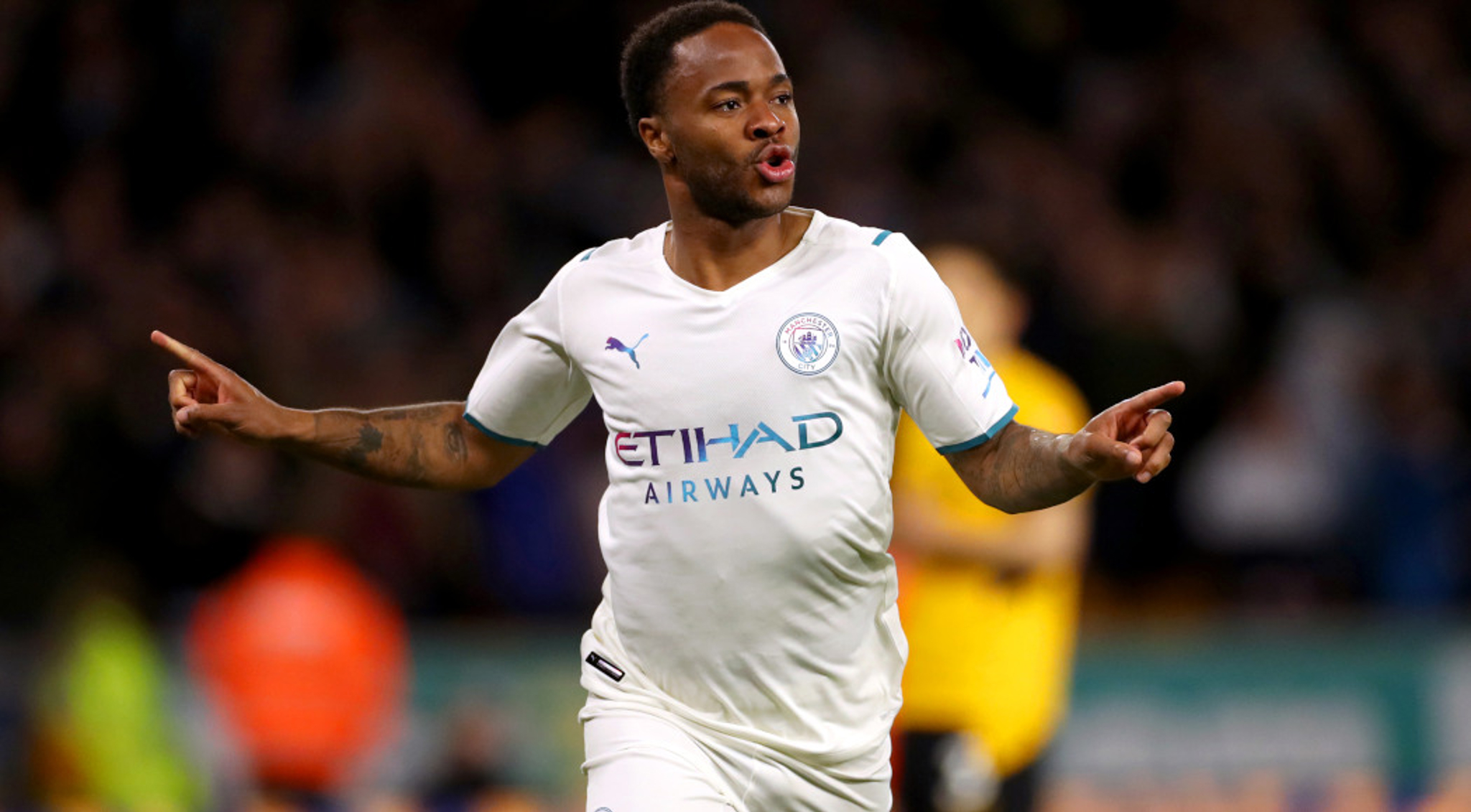 Liverpool agree £49m Raheem Sterling deal with Manchester City