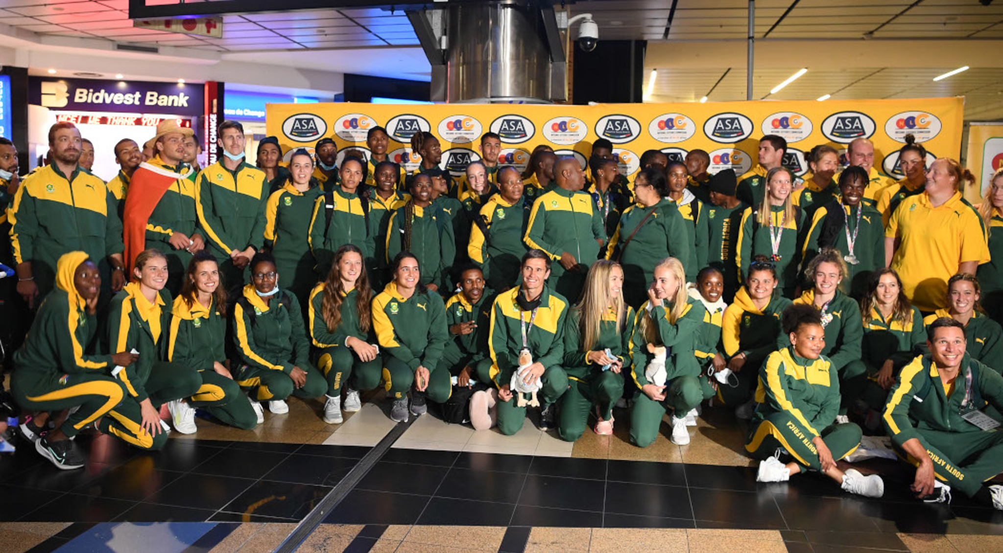 Heroic return for SA athletics team with 36 medals | SuperSport