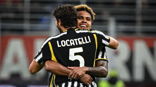 AC Milan v Juventus | Match Highlights | Serie A | Matchday 9