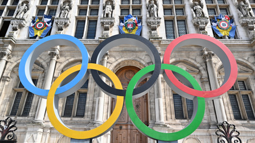 Макрон: “Прапор Росії не може бути на Олімпіаді в Парижі”