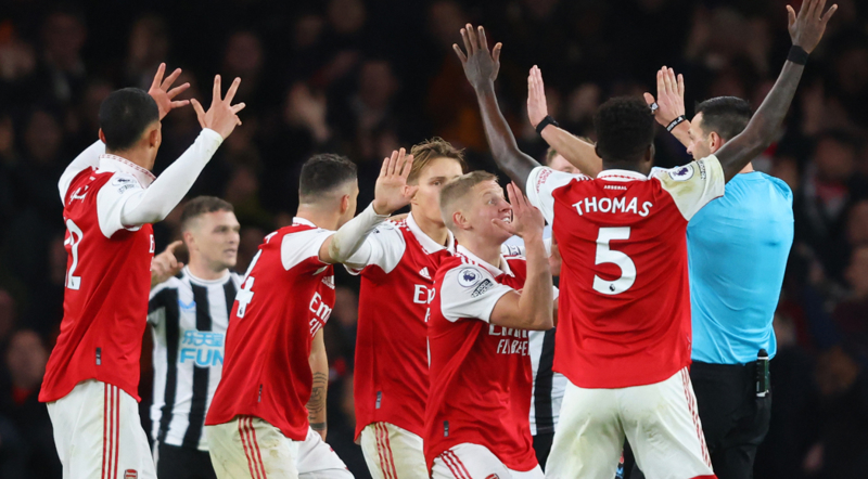 Arsenal held by Newcastle as Man Utd extend winning run