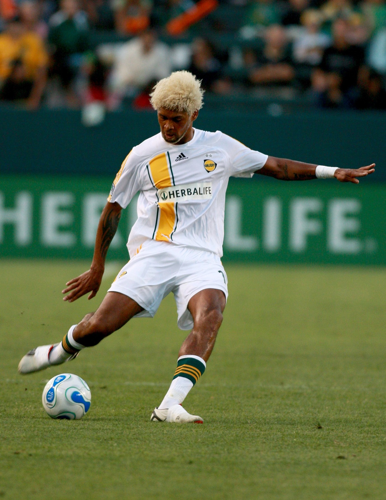 Abel Xavier of LA Galaxy on the ball during the Usa Major League Soccer match between LA Galaxy and Columbus Crew at Home Depot Centre In Carson on June 23, 2007 in California, United States. (Photo by Graham Whitby Boot/Sportsphoto/Allstar via Getty Images
