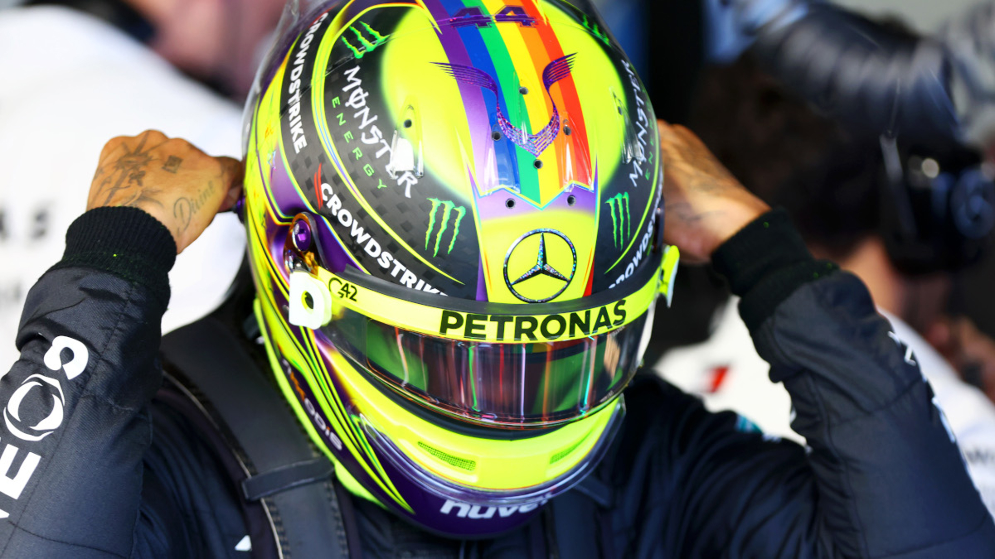 Hamilton will sign new Mercedes deal 'in coming weeks' SuperSport